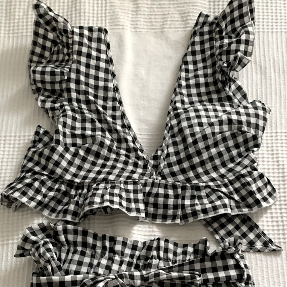 Never worn set size small